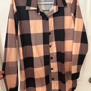 Plaid Button-Up Shirt in Black and Peach